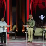 Beda dengan Prabowo, Puan Salami Anies Usai Debat Capres