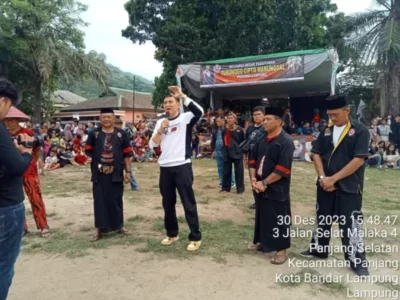 TPD dan Relawan Ganjar Mahfud Gelar Kuda Lumping di Panjang