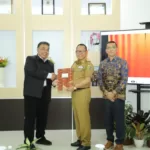 Pemprov Lampung Hibahkan Meja Laboratorium Berstandar Internasional ke Universitas Lampung