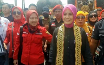 Sekretaris Komisi IV DPRD Lampung Kostiana Sambut Kedatangan Istri Ganjar Pranowo