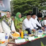 Gubernur Arinal dan Ibu Riana Bersama Ketum Muslimat NU dan Mendag Hadiri Pengajian Akbar