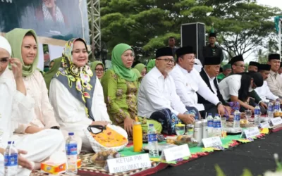 Gubernur Arinal dan Ibu Riana Bersama Ketum Muslimat NU dan Mendag Hadiri Pengajian Akbar