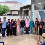 Dalam Rangka Siger Berbagi, Selain Silaturahmi, Riana Sari Arinal juga Kunjungi Keponakannya, Kades Way Huwi
