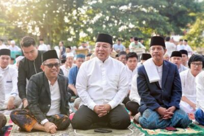 Gubernur Arinal Bersama Keluarga dan Forkopimda Melaksanakan Shalat Idul Fitri 1445 H di Lapangan Korem 043 Gatam Bandar lampung
