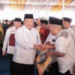 Gubernur Arinal Djunaidi Hadiri Pengajian Akbar dan Berikan Sejumlah Bantuan di Kabupaten Lampura
