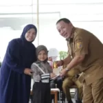 Gubernur Serahkan Hadiah Pemenang Lomba Ramadan Kareem 1445 H