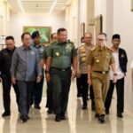 Ketua DPRD Provinsi Lampung Sambut Kunjungan Kerja Kasad dan Rombongan di Wilayah Korem 043/Garuda Hitam