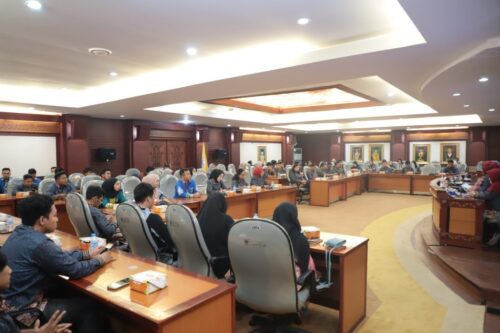 Rektor Lepas Kontingen Peksiminas Berlaga di UNJ