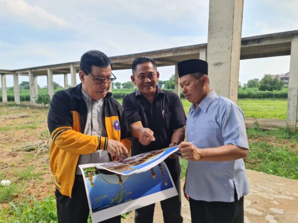 Komitmen Pj. Gubernur Lampung Melanjutkan Kota Baru Mulai Dari Masjid Al Hijrah Kota Baru Bersama Panitia Pembangunan Masjid