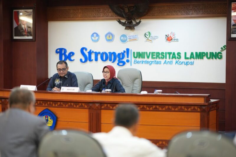 Unila Terima CSR 4 Unit Motor Listrik dari PT. Telkom