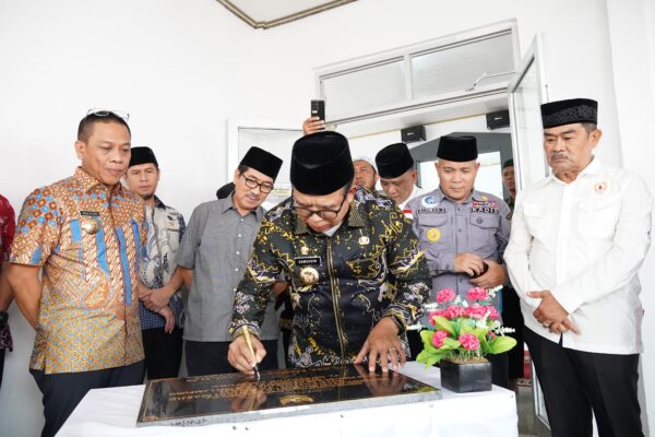 Pj. Gubernur Lampung Resmikan Masjid Miftahul Jannah di Komplek Perkantoran Teluk Betung