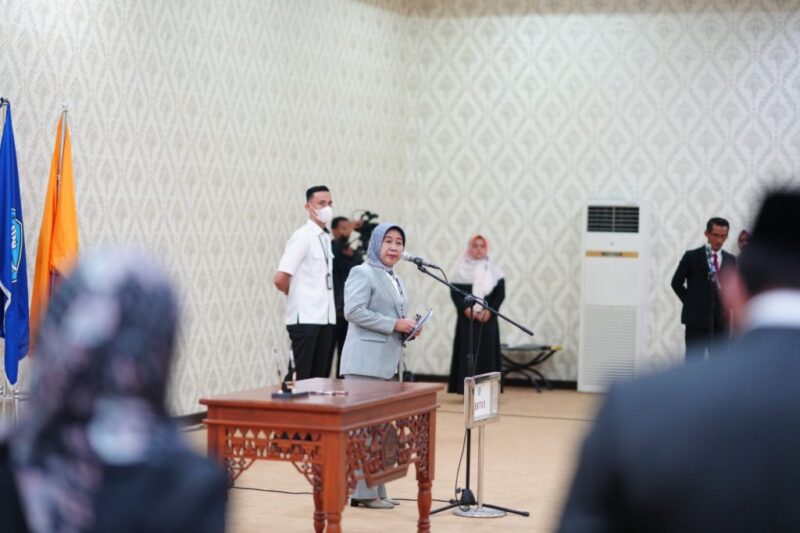 Rektor Lantik Pejabat Baru Tahap Tiga Berdasarkan Perubahan SOTK