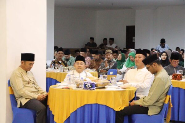 Pemkab Pesibar Gelar Ramah Tamah Dan Buka Puasa Bersama