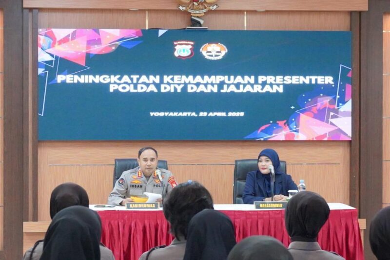 Tingkatkan Kemampuan, Bidang Humas Polda DIY Gelar Latkatpuan Presenter Bagi Personel Polda DIY dan Polres Jajaran