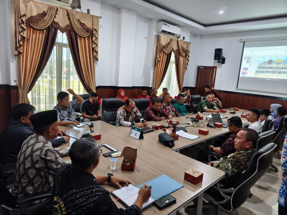 Dandim 0420/Sarko diwakili Pasiter Kodim Hadiri Rakor Percepatan Program Makan Bergizi Gratis (MBG) di Kabupaten Merangin