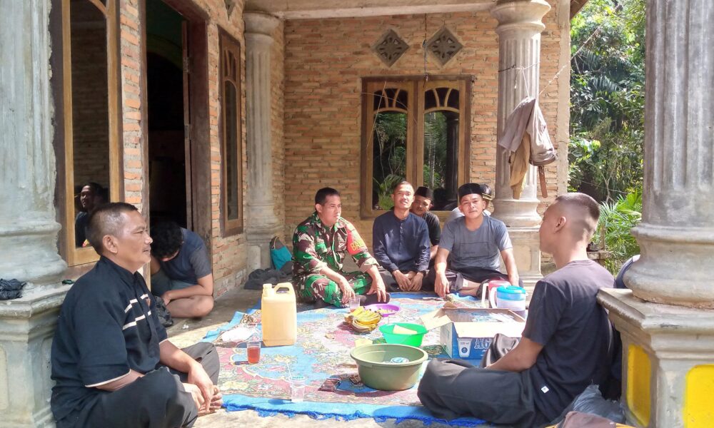 Komsos Bersama Warga Desa Kandang untuk Perkuat Sinergi dan Keamanan