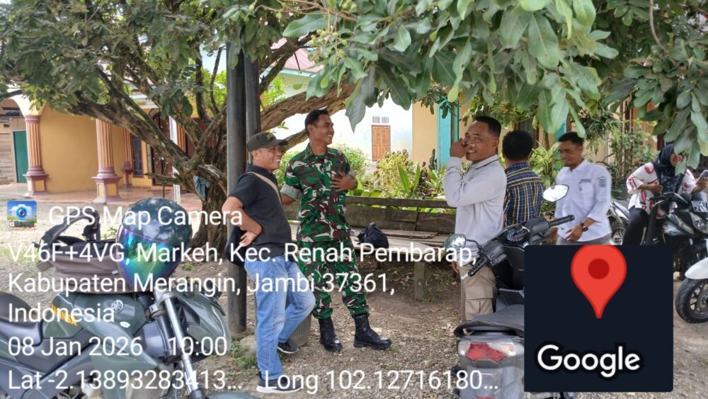 Babinsa Koramil 420-07/Sei Manau Laksanakan Komsos Bersama Masyarakat Desa Markeh
