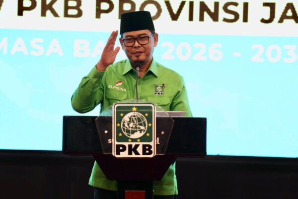 Pengukuhan Ketua DPW PKB Jambi : Elpisina Siap Realisasikan Cita-cita PKB Sesuai Pesan Cak Imin