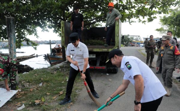 Pimpin Korve di Dermaga Bom Kalianda, Bupati Egi Tekankan Komitmen Zero Waste