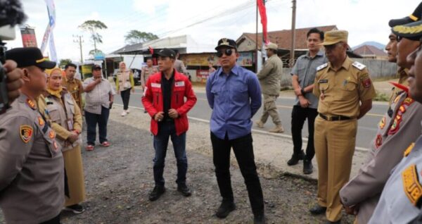 Bupati Parosil Tinjau Pos Pengamanan Mudik di Sekincau dan Sumber Jaya, Pastikan Kesiapan Operasi Ketupat 2026