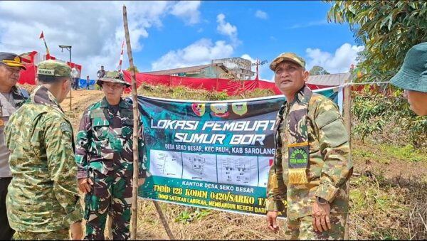 Bupati Sarolangun dan Dansatgas Pimpin Penanaman Pohon di Lokasi TMMD ke-128 di Desa Seko Besar