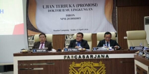Imron Raih Gelar Doktor di Unila, Teliti Emisi Karbon dari Perkebunan Nanas