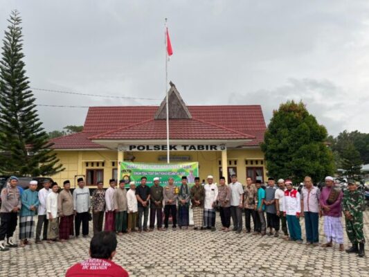 Kapolsek Tabir Pererat Silaturahmi dengan Tokoh Masyarakat dan Santuni Anak Yatim Piatu