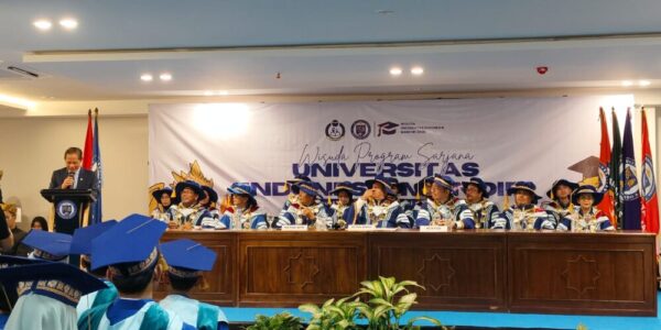 Wisuda Perdana UIMandiri 2026, Cetak Generasi Berintegritas, Inovatif dan Siap Bersaing di Tingkat Global