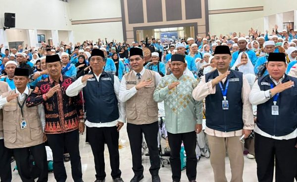 Wabup H A Khafidh Sambut Jamaah Haji Merangin di Jambi