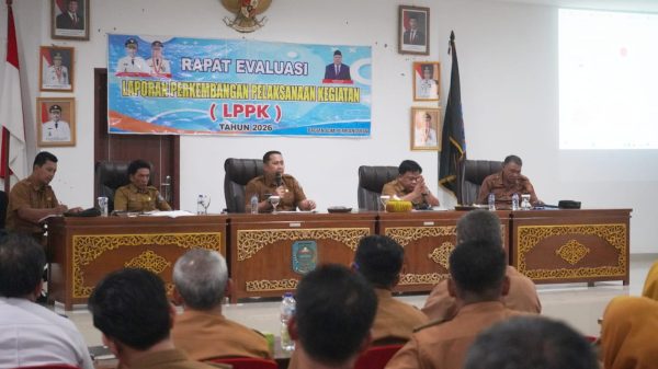 Bupati M. Syukur Semprot OPD, Rapat Diwakilkan, Serapan Anggaran Masih Minim