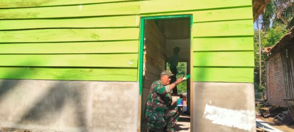Hampir Finis, Program RTLH Karya Bakti TNI AD di Desa Lubuk Sayak Terus Dikebut