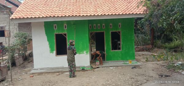 Semangat Gotong Royong Warnai Pembangunan RTLH Pak Sianto di Desa Bukit Murau