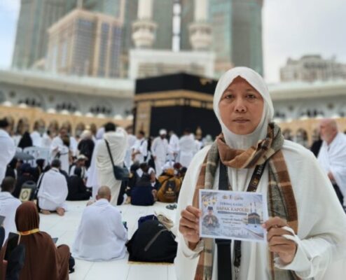 Kapolri Berangkatkan Umroh Gratis Guru TK-TPA Indramayu: “Ini Anugerah Tak Terduga