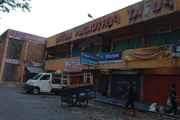 Shopping Center Metro, Kontribusi PAD dan Kelayakan Bangunan Dipertanyakan