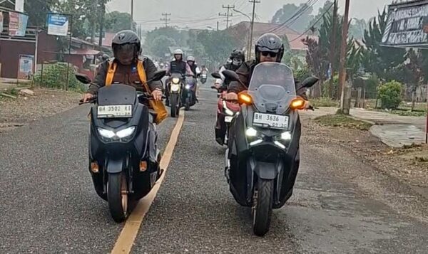Bupati M Syukur Ajak Para Kepala OPD Bermotor ke Gua Tiangko