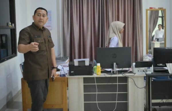 Bupati H M Syukur Berang, Pegawai Setda Tak Bisa Jadi Contoh