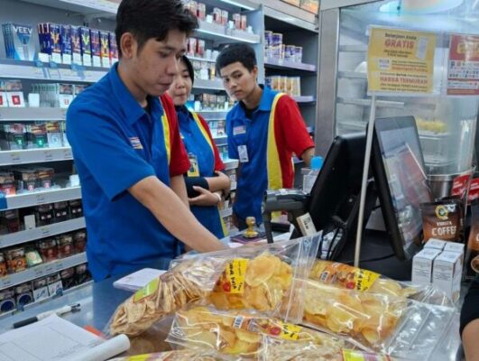 Bupati M. Syukur Himbau Pengusaha Ritel Akomodir UMKM Lokal