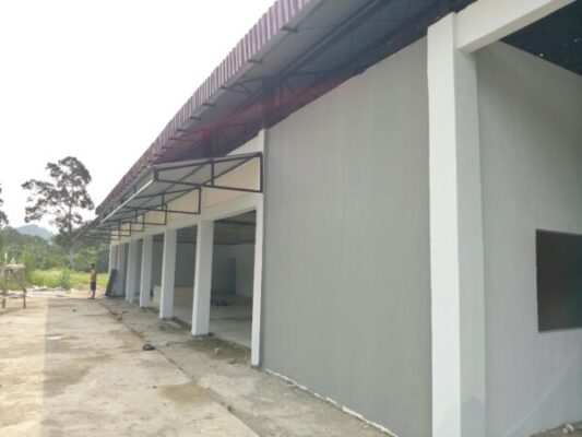 TANPA KENAL LELAH, BABINSA KORAMIL 07/SUNGAI MANAU SERKA NAPOLION PANTAU PROGRES PEMBANGUNAN KDKMP DI DESA AIR BATU